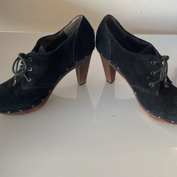 Banana Republic Black Suede Lace Up Heeled Boots, Sz 8 - Picture 10 of 10
